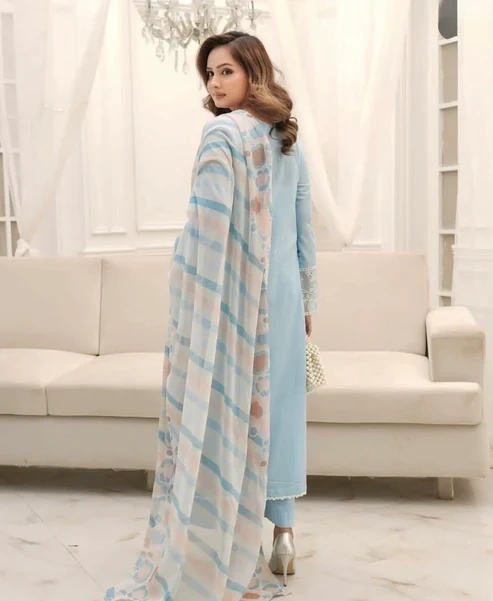 HC-1804 Farasha Chickenkari Special Lawn 3PC
