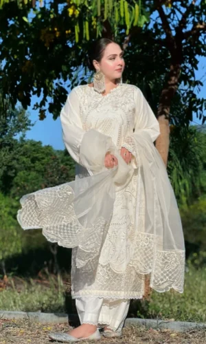 HC-810 Maria B chickenkari special ready to wear dupatta lawn 3 piece suit for women with elegant embroidered design
