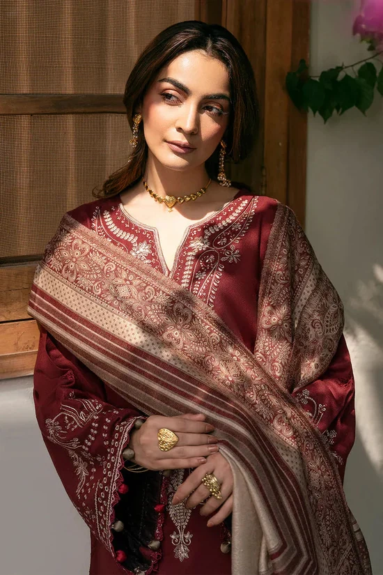 HC-1817 Izel Luxury Embroidered Lawn 3PC