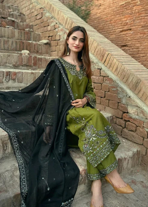 HC-4108 Mushq luxury embroidered lawn 3 piece suit for women with elegant premium festive design