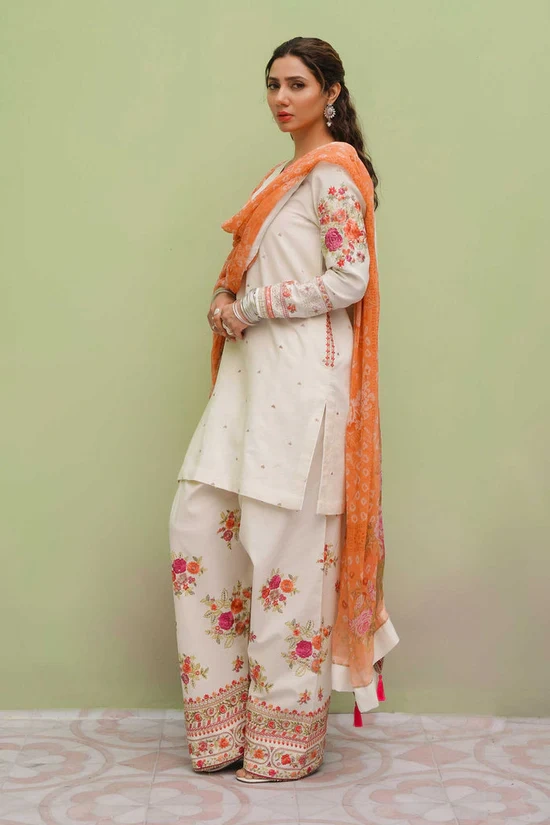 HC-4124 Coco by Zarashahjhan Luxury Embroidered Lawn 3PC