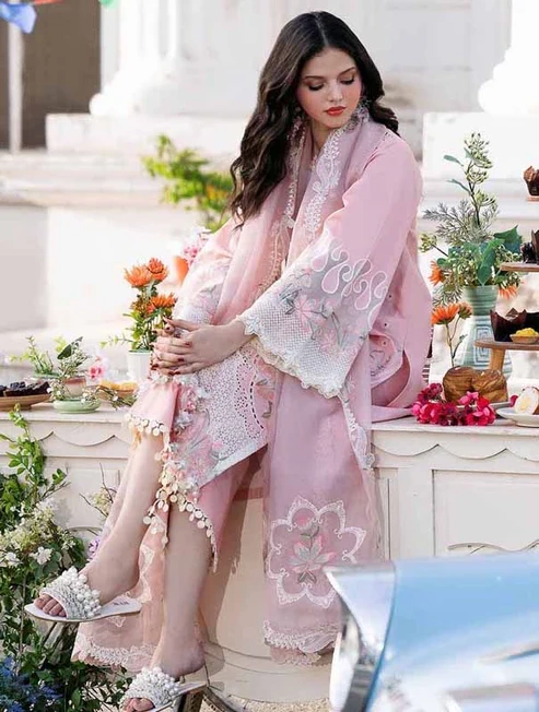 HC-805 Bin-Ilyas Luxury Chickenkari Special Lawn 3PC