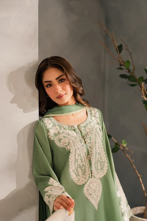 HC-833 Hussain Rehar Luxury Embroidered lawn 3PC