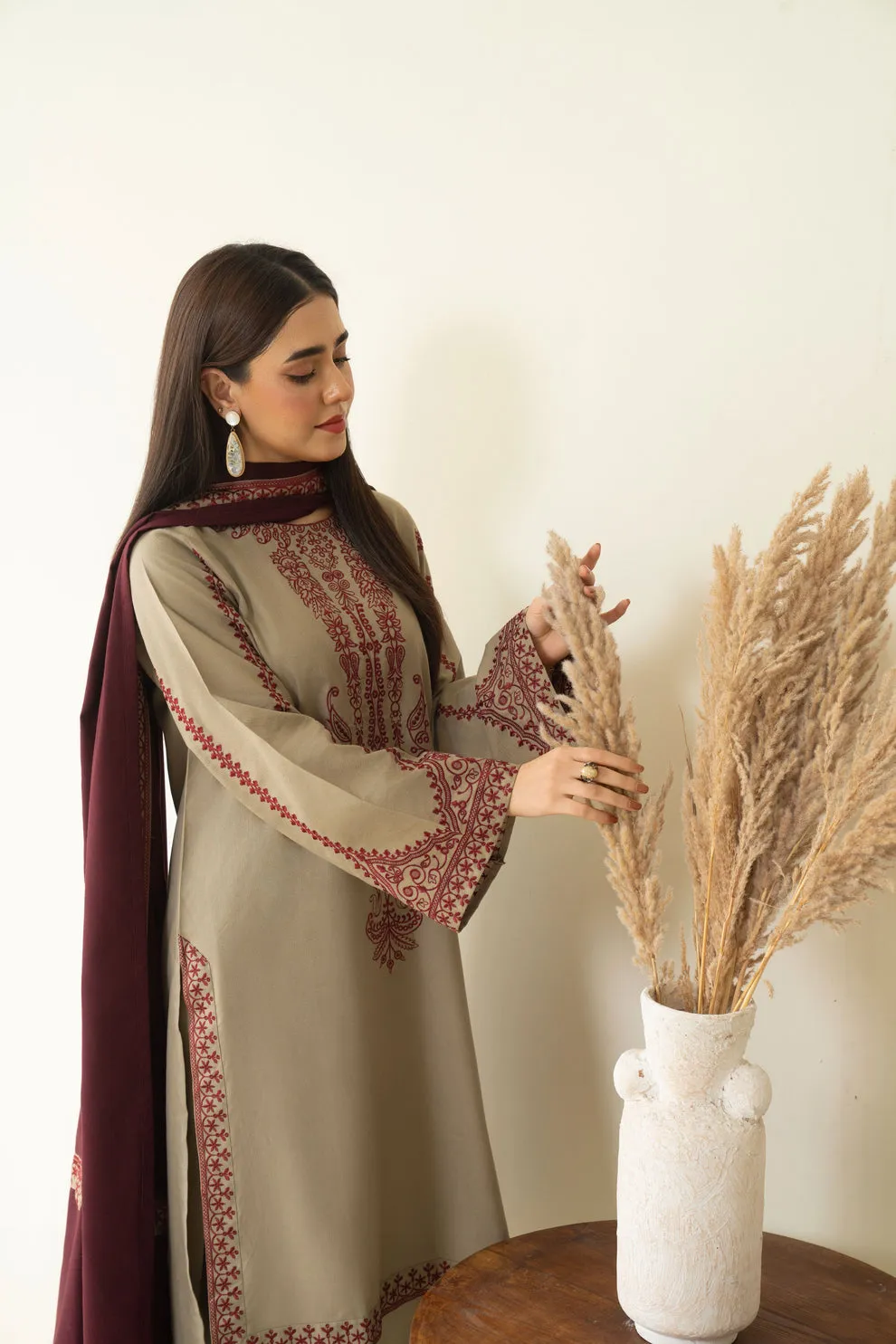 HC-313 Baroque Top Trending Embroidered Lawn 3PC