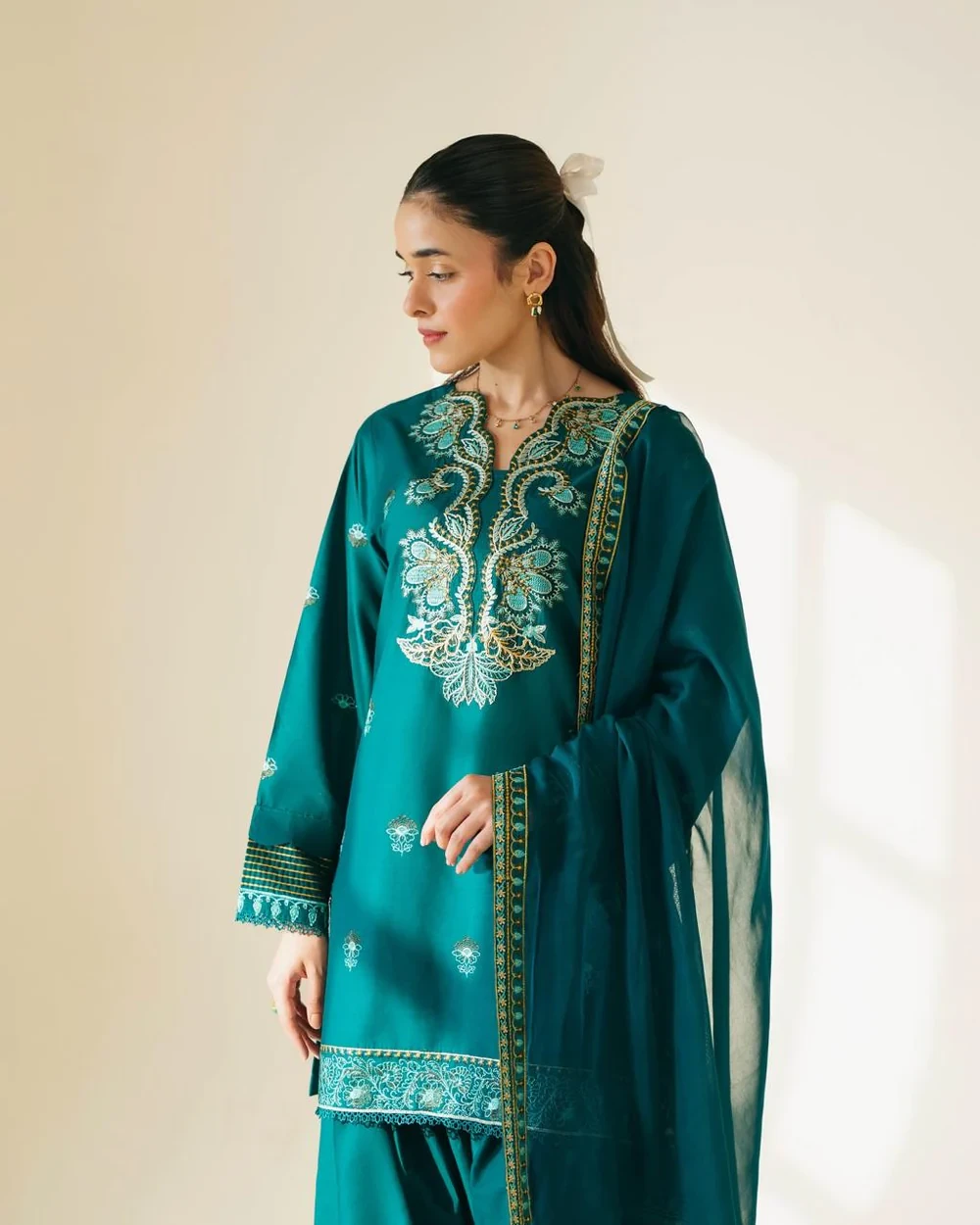 HC-9292 Cross Stitch Elegant 3 Piece Luxury Outfit