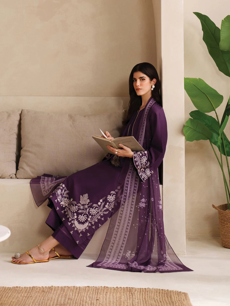 HC-9000 Batik Premium Luxury 3PC Suit in Elegant Royal Purple