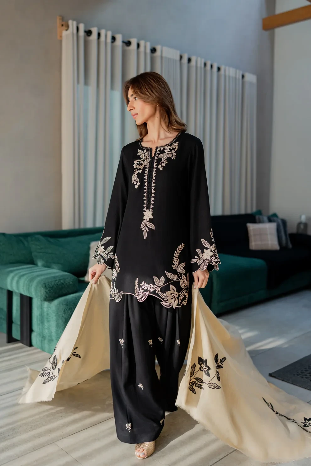 HC-337 Misbah Most trending Lawn 2PC
