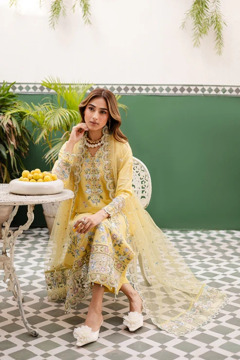 HC-856 Batik Luxury Embroidered Lawn with Ready to wear Dubata 3PC