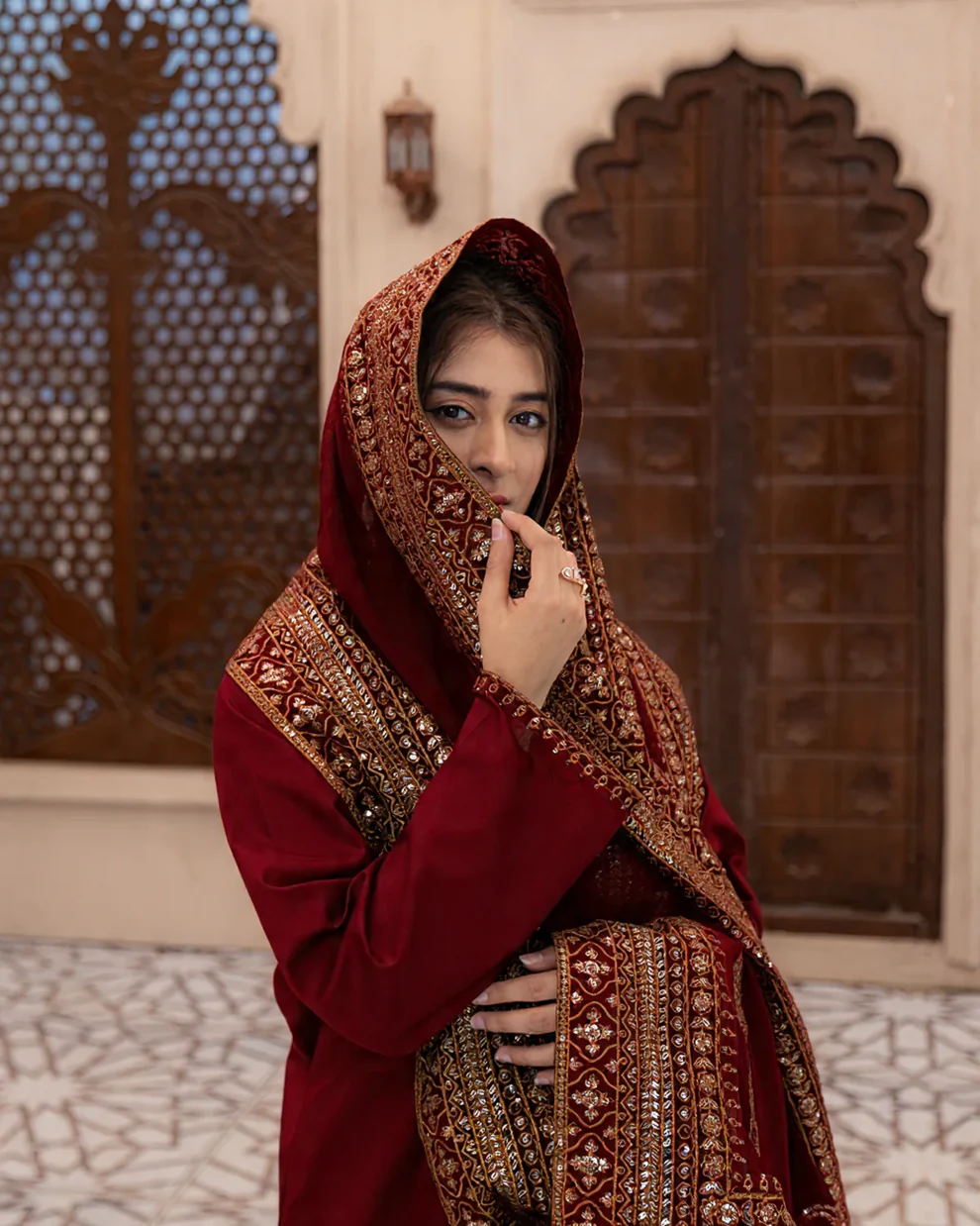 HC-1816 Dyot Luxury Embroidered Lawn 3PC