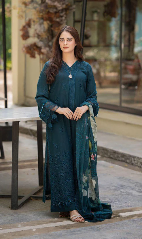 HC-339 Libas Luxury Chickenkari Lawn 3PC