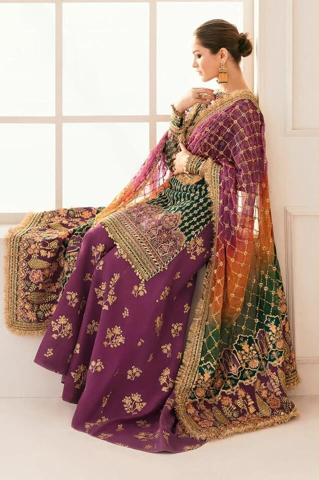 HC-0069 BAROQUE Embroidered Unstitched 3PC Suit